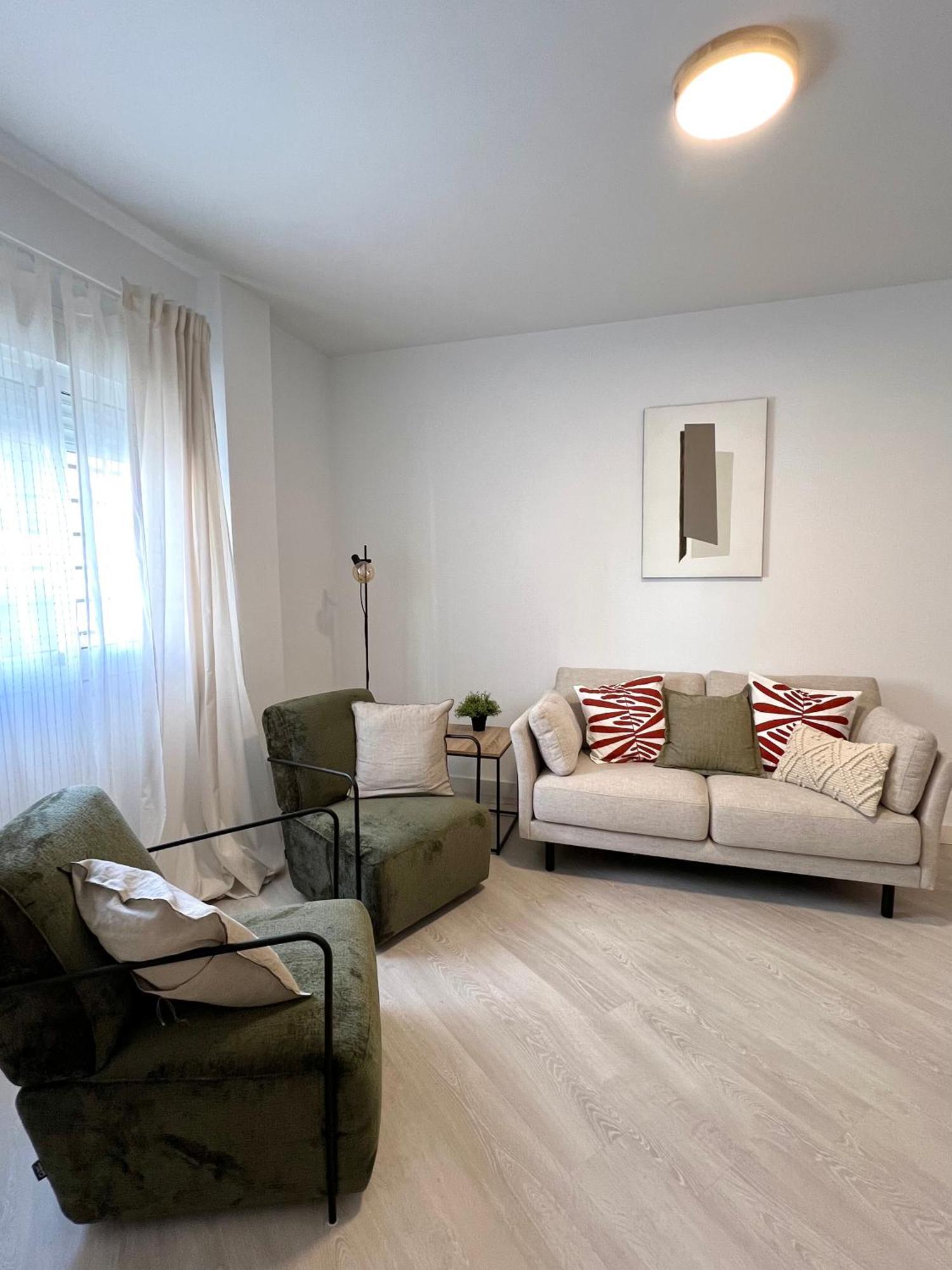 Amazing Apartment City Center - Optional Parking Малага Экстерьер фото