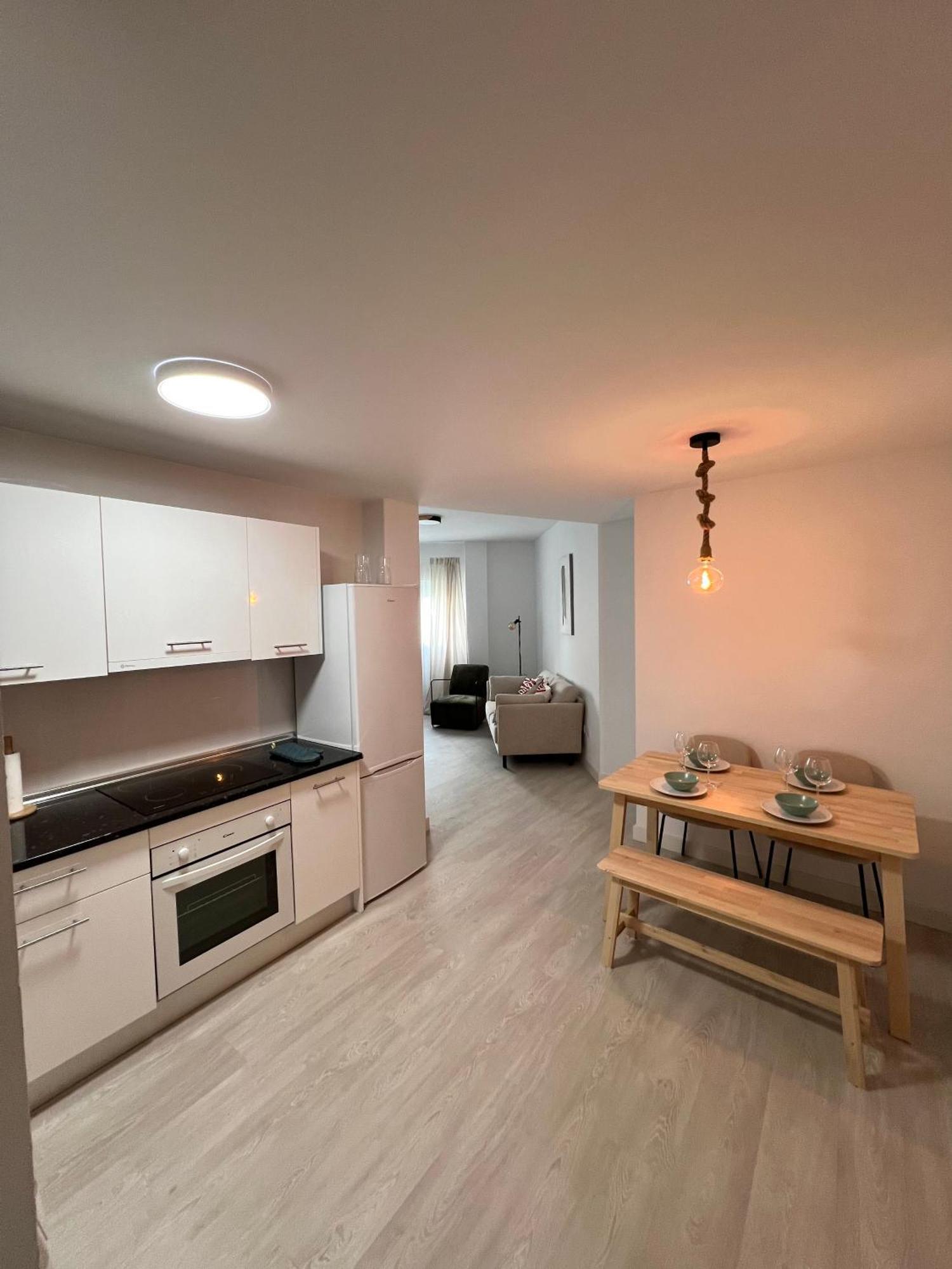 Amazing Apartment City Center - Optional Parking Малага Экстерьер фото