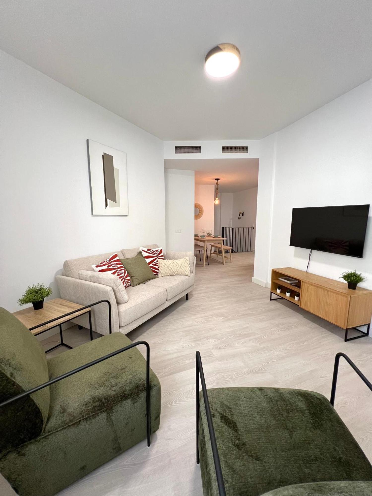 Amazing Apartment City Center - Optional Parking Малага Экстерьер фото